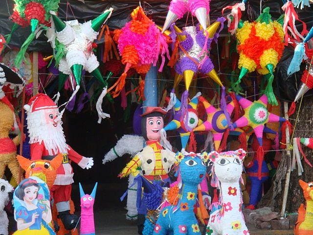 Artikel für Veranstaltungen - Piñatas und Zubehör