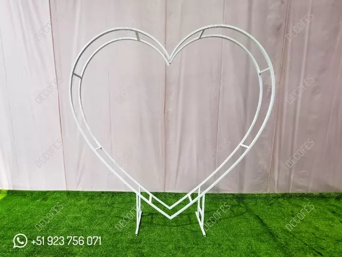 Structure for Events Heart Hoop