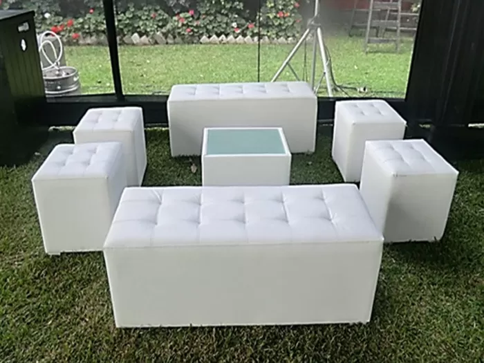 Lounge Rooms, Rustic Tables, Picnic, Butacas and High Chairs for Barras - Professional Services for Organization and Event Production