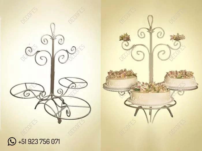 Vintage model cake stand